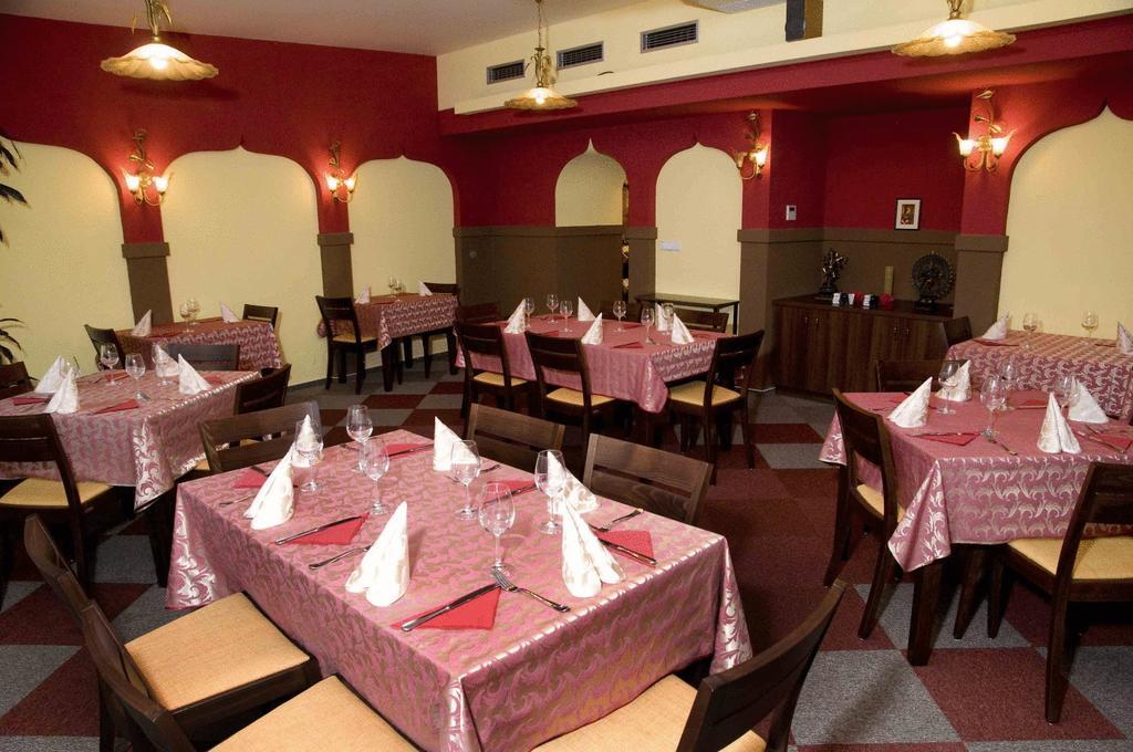 Hotel Satyam برنو المظهر الخارجي الصورة